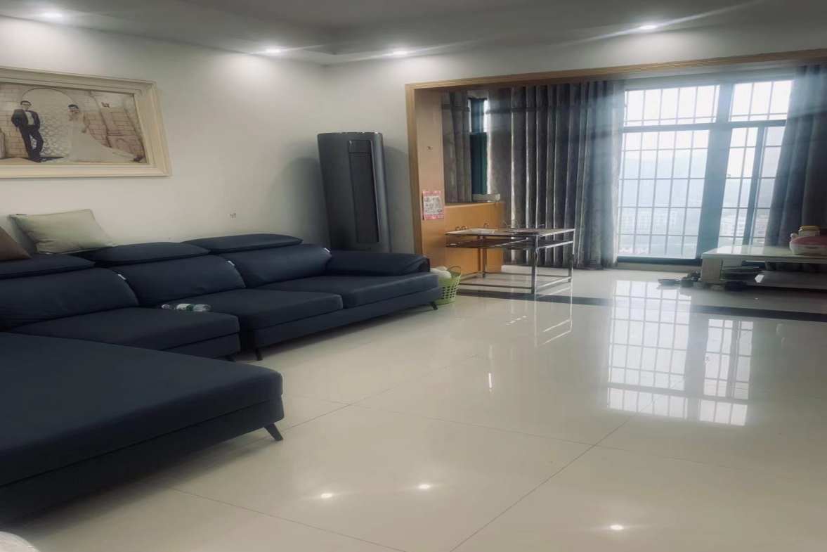 东洲水岸豪庭  2室2厅1卫   45.00万室内图1