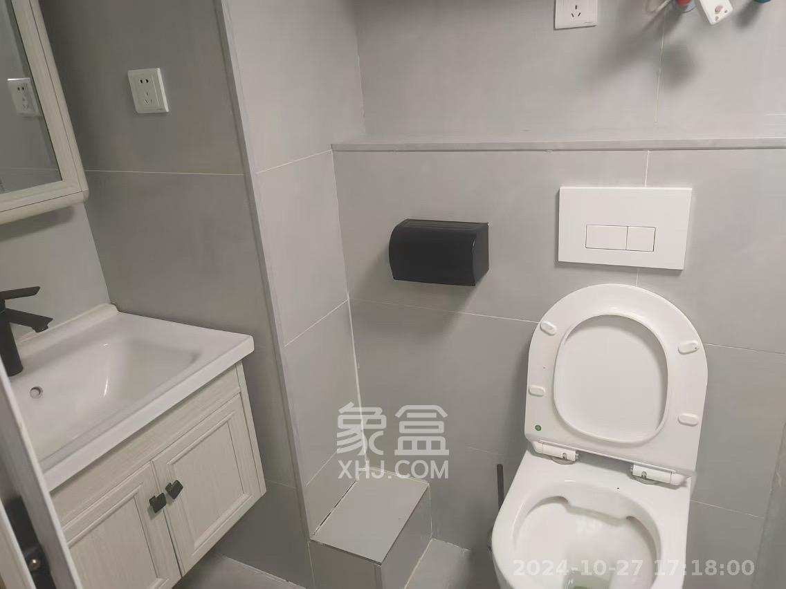 敬天广场  2室1厅1卫   3000.00元/月室内图