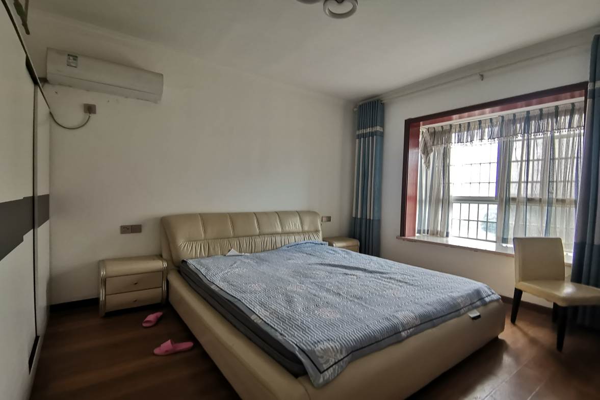 富厚名城  3室2厅2卫    1800.0元/月室内图