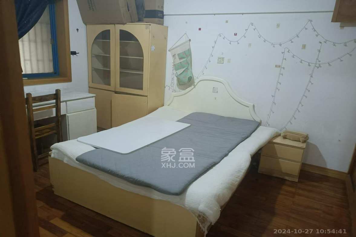 白沙啤酒公寓  2室1厅1卫    1300.0元/月 白沙啤酒公寓  2室1厅1卫    1300.0元/月室内图