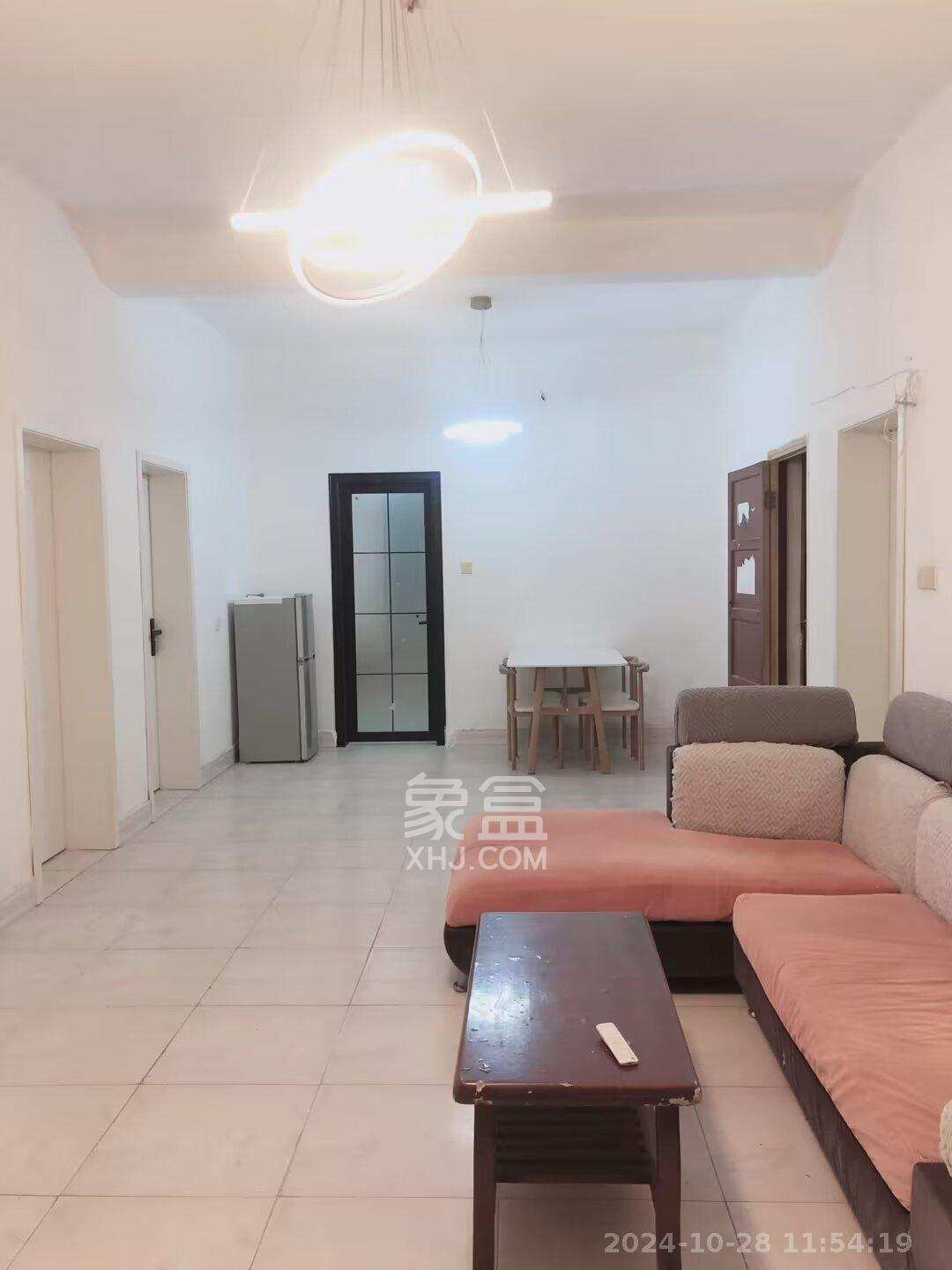 马王堆汽配城 3室2厅1卫 2400.0元/月 马王堆汽配城 3室2厅1卫 2400.0元/月室内图