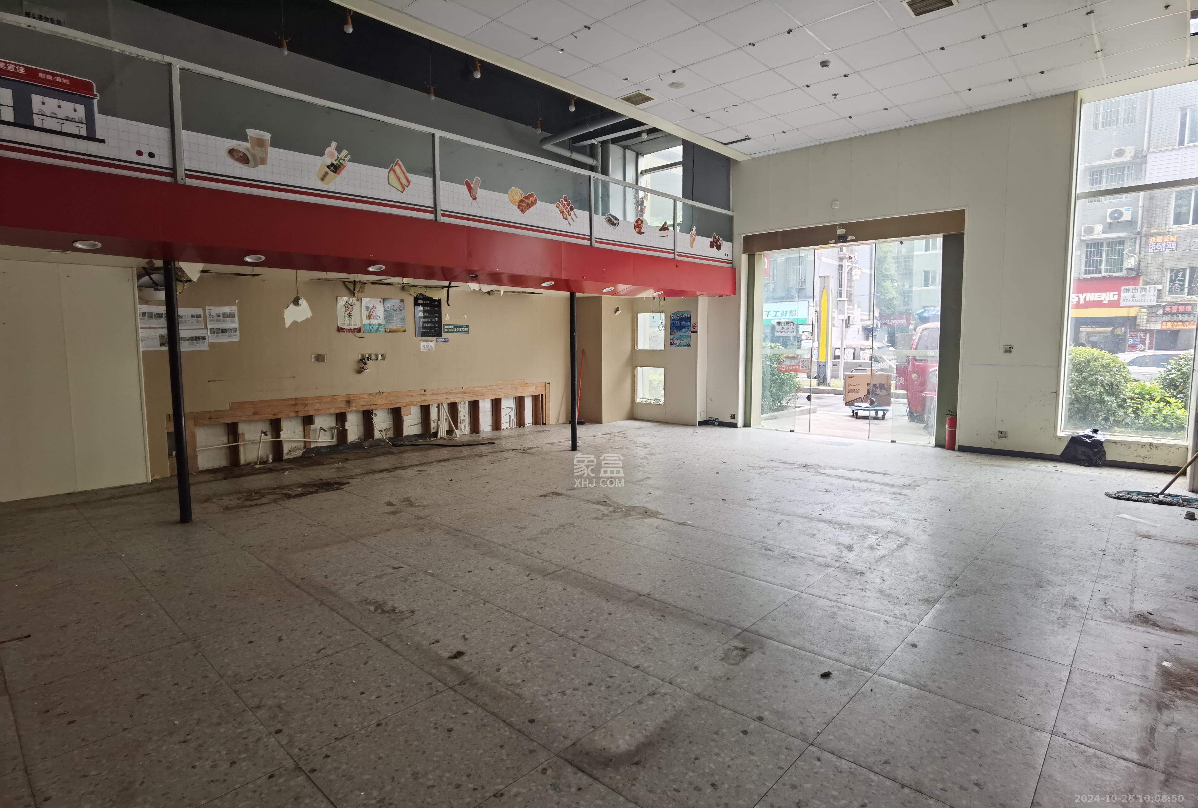 铭诚摩根   130.0㎡      12000.0元/月室内图