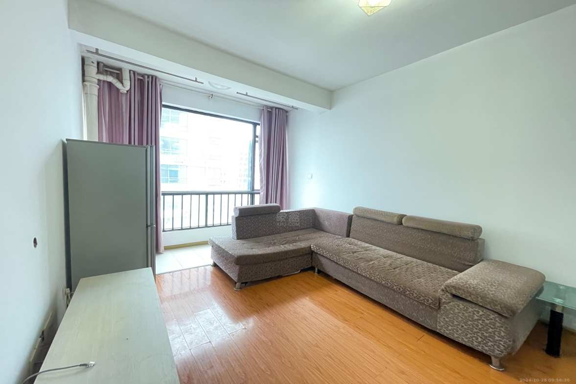 华晨御园  1室1厅1卫   1300.00元/月室内图
