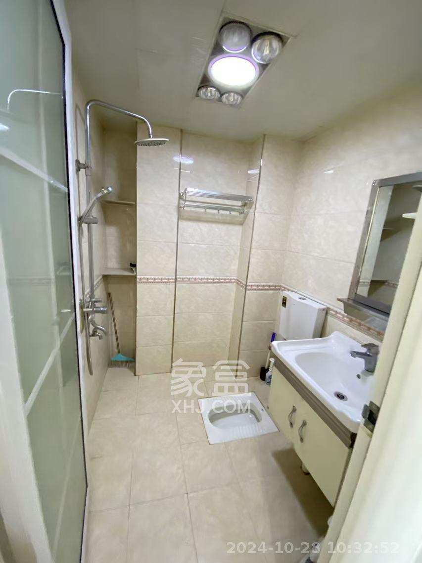 同鑫家园  1室1厅1卫   1600.00元/月室内图
