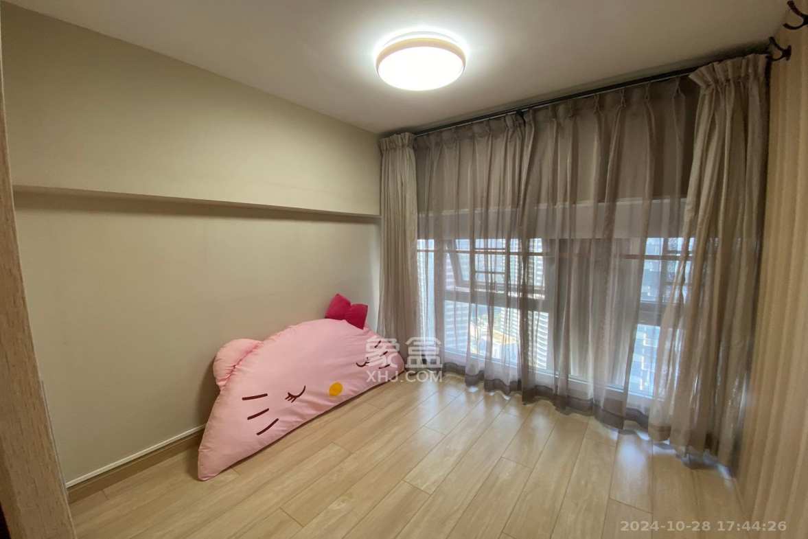 远洋外滩壹号  1室1厅1卫    3500.0元/月 远洋外滩壹号  1室1厅1卫    3500.0元/月室内图