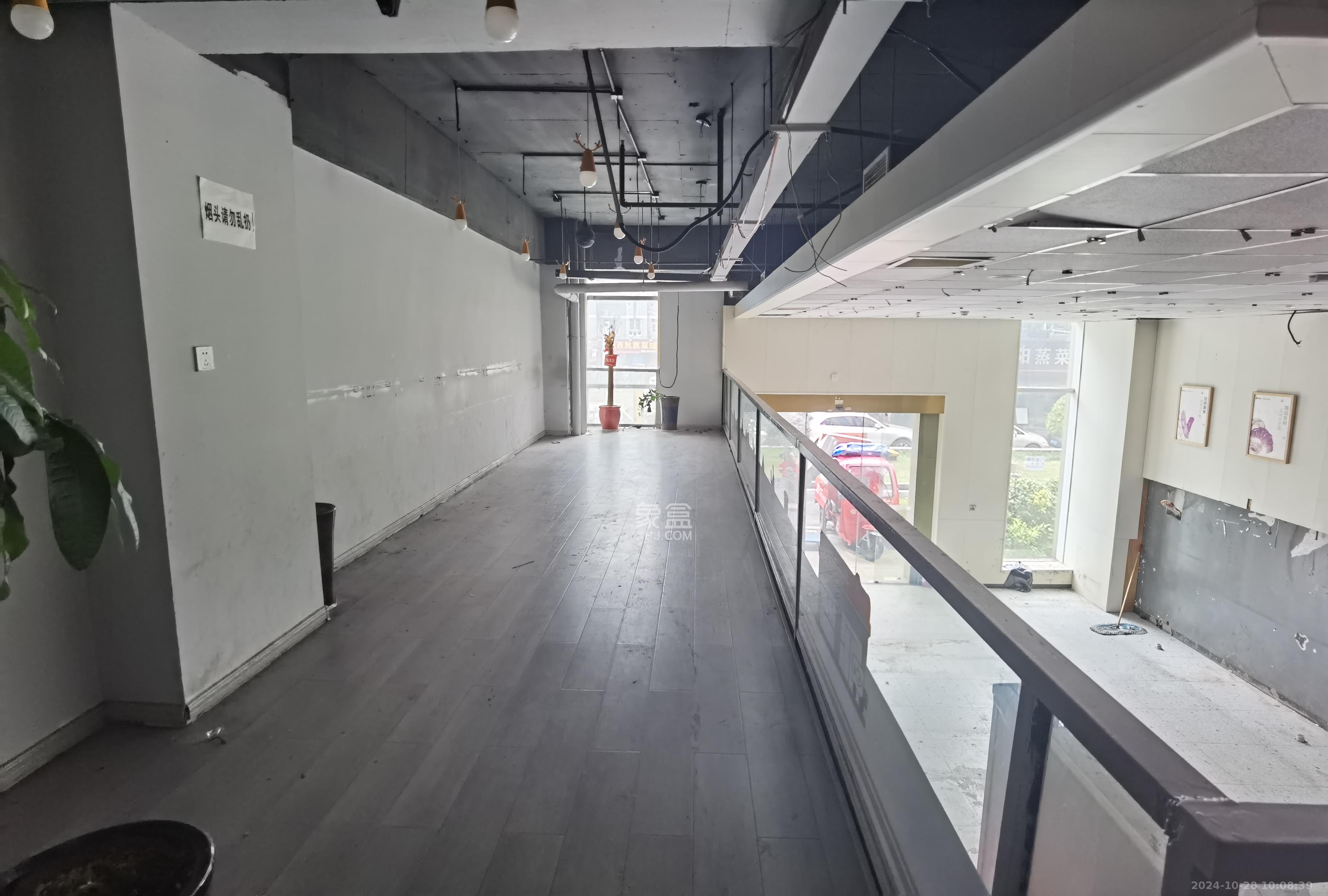 铭诚摩根   130.0㎡      12000.0元/月室内图