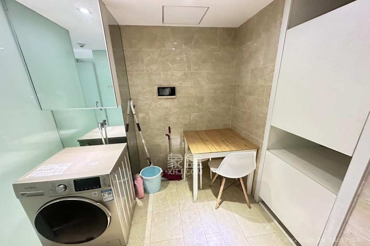 泊富公寓（泊富国际广场）  1室1厅1卫    3200.0元/月室内图