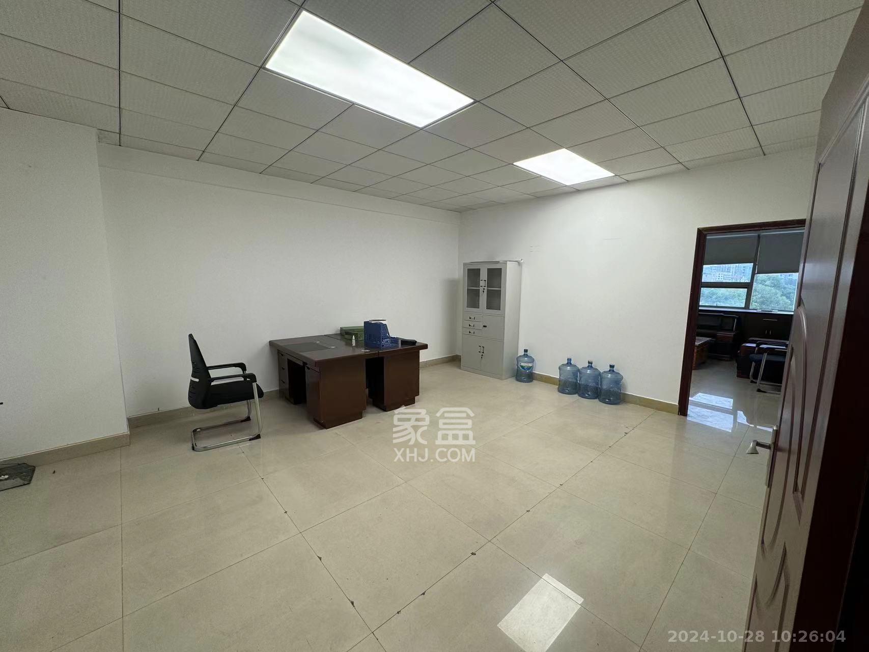 湖南国际商务中心   120.0㎡      5000.0元/月室内图