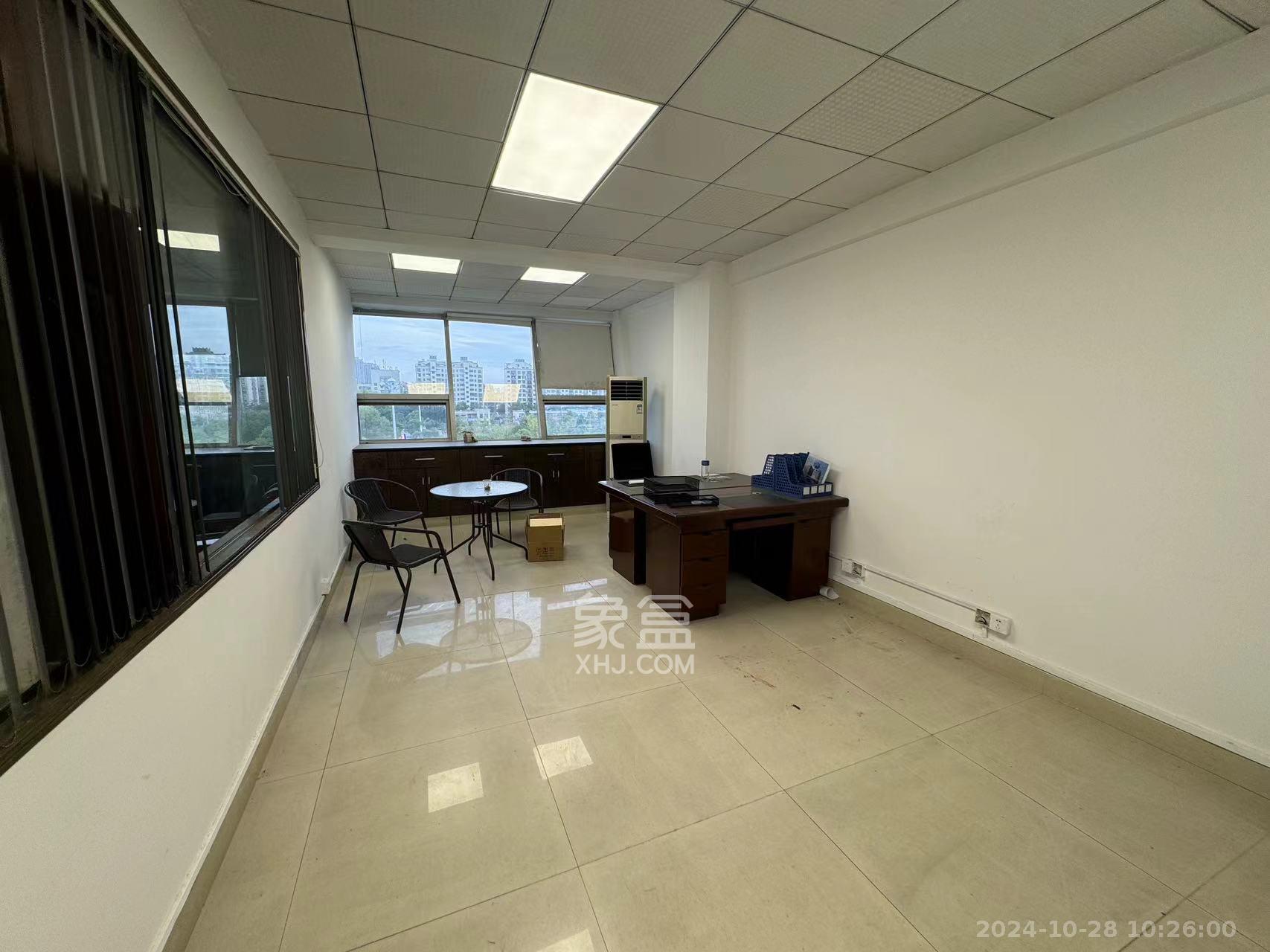 湖南国际商务中心   120.0㎡      5000.0元/月室内图