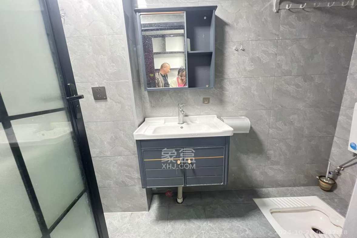 保利麓谷林语I区  1室1厅1卫   1500.00元/月户型图