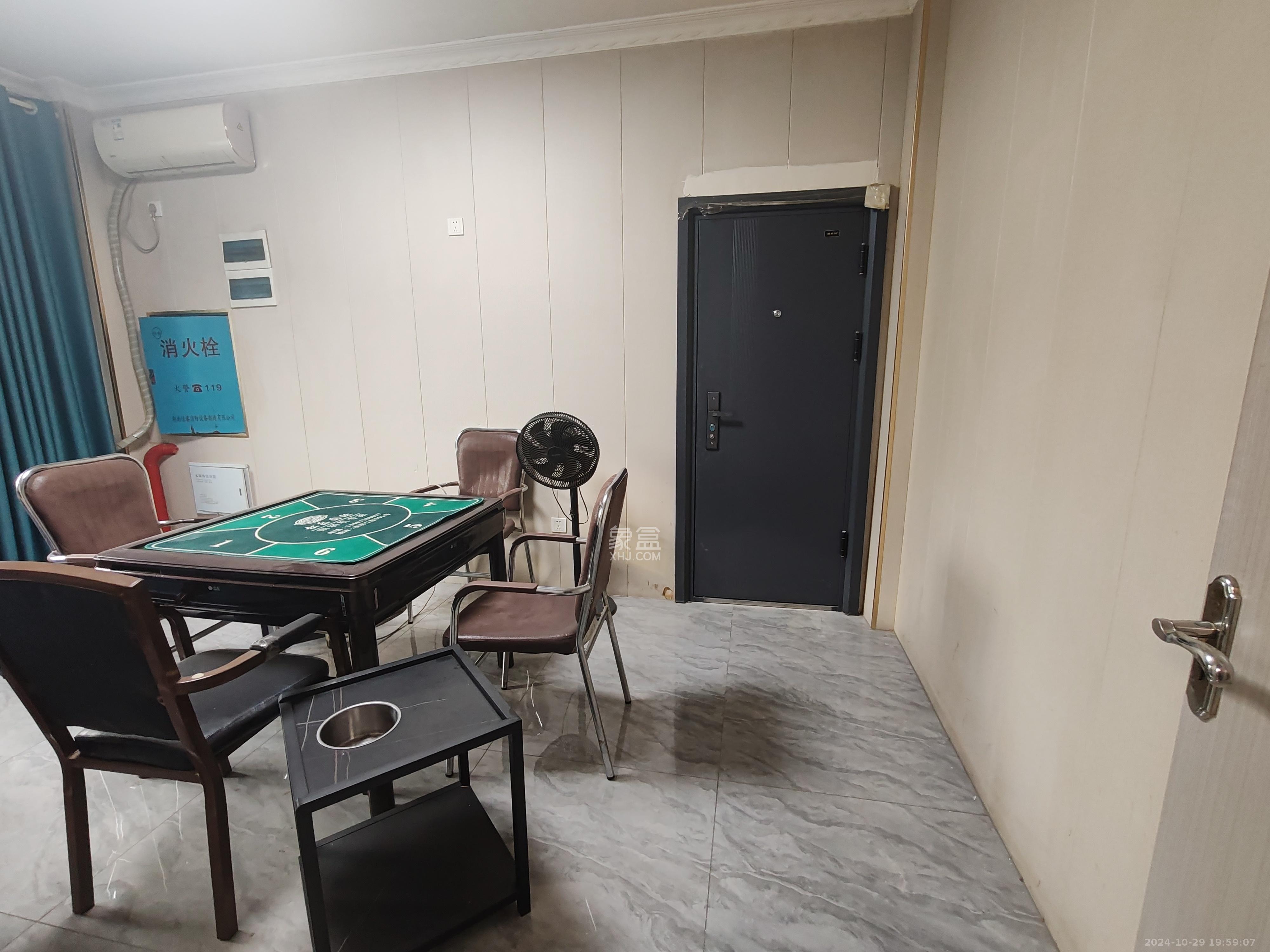 金麓西岸和苑   198.33㎡      6000.0元/月室内图