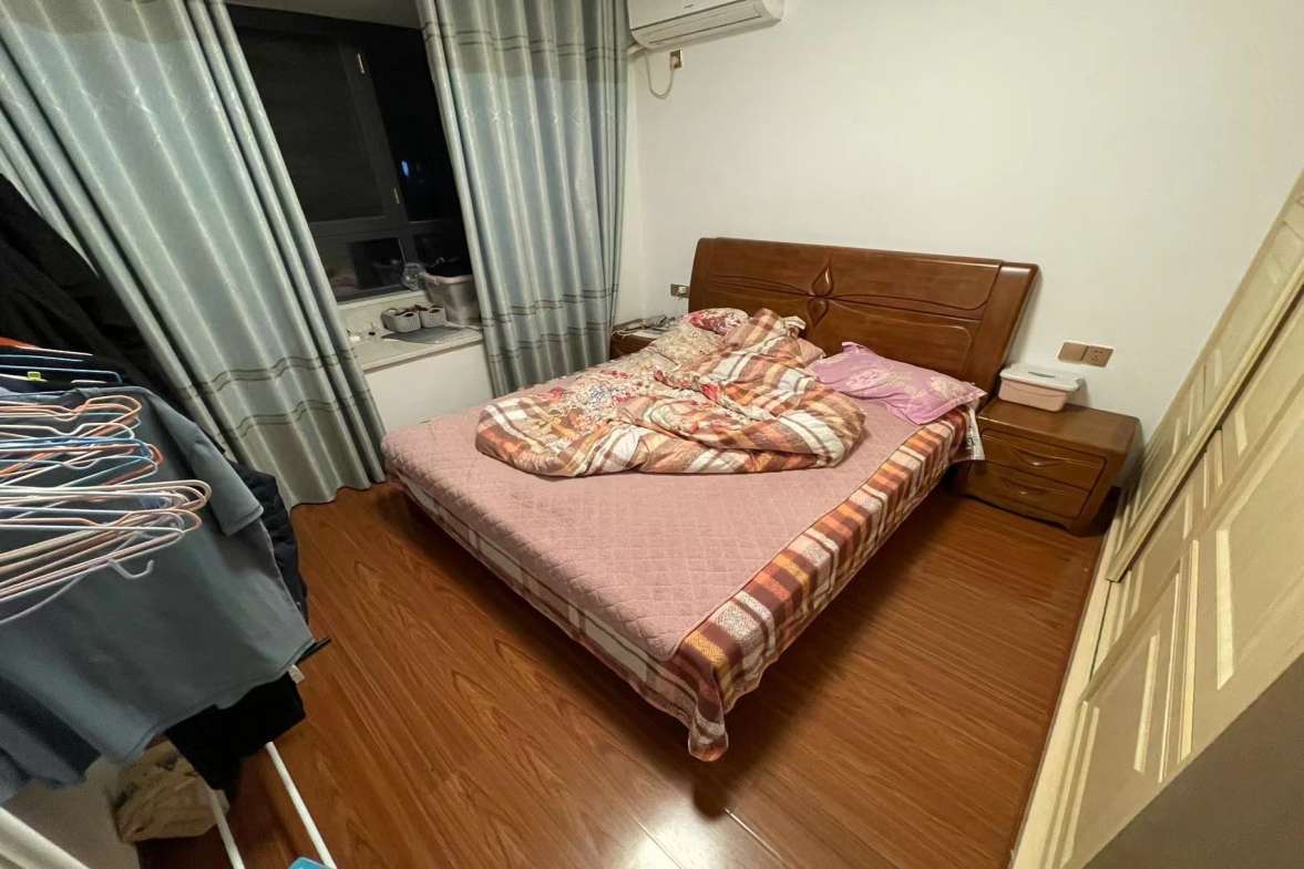 百弘学府城 3室2厅2卫 1800.0元/月 百弘学府城 3室2厅2卫 1800.0元/月室内图