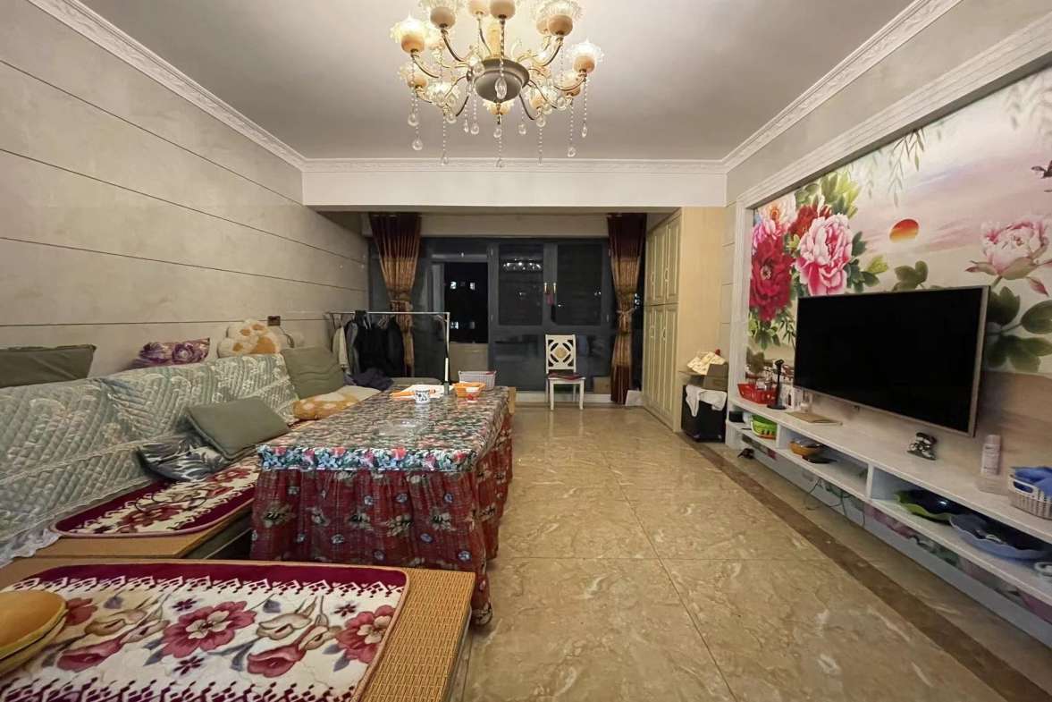 百弘学府城 3室2厅2卫 1800.0元/月 百弘学府城 3室2厅2卫 1800.0元/月室内图