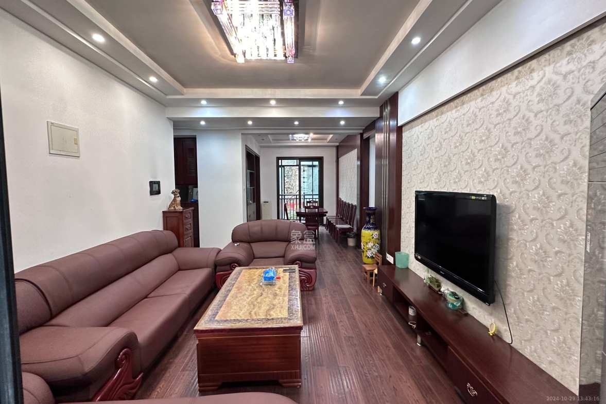 绿城桂花城  3室2厅2卫   3500.00元/月室内图
