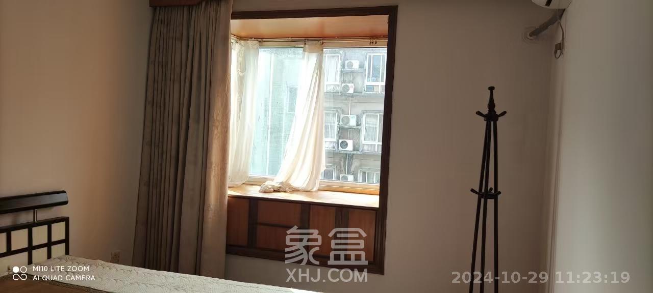 融城花苑  3室2厅2卫   1600.00元/月