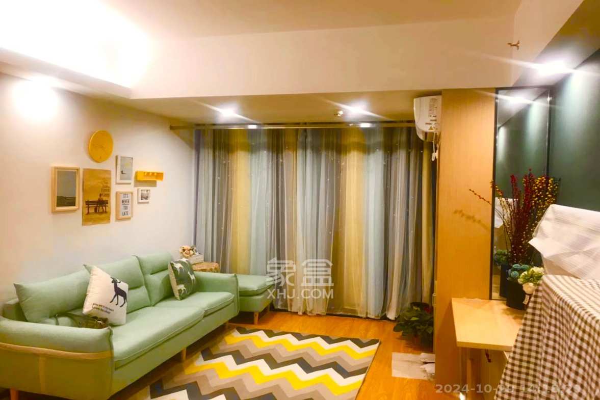 紫鑫御湖湾  1室1厅1卫   1000.00元/月室内图