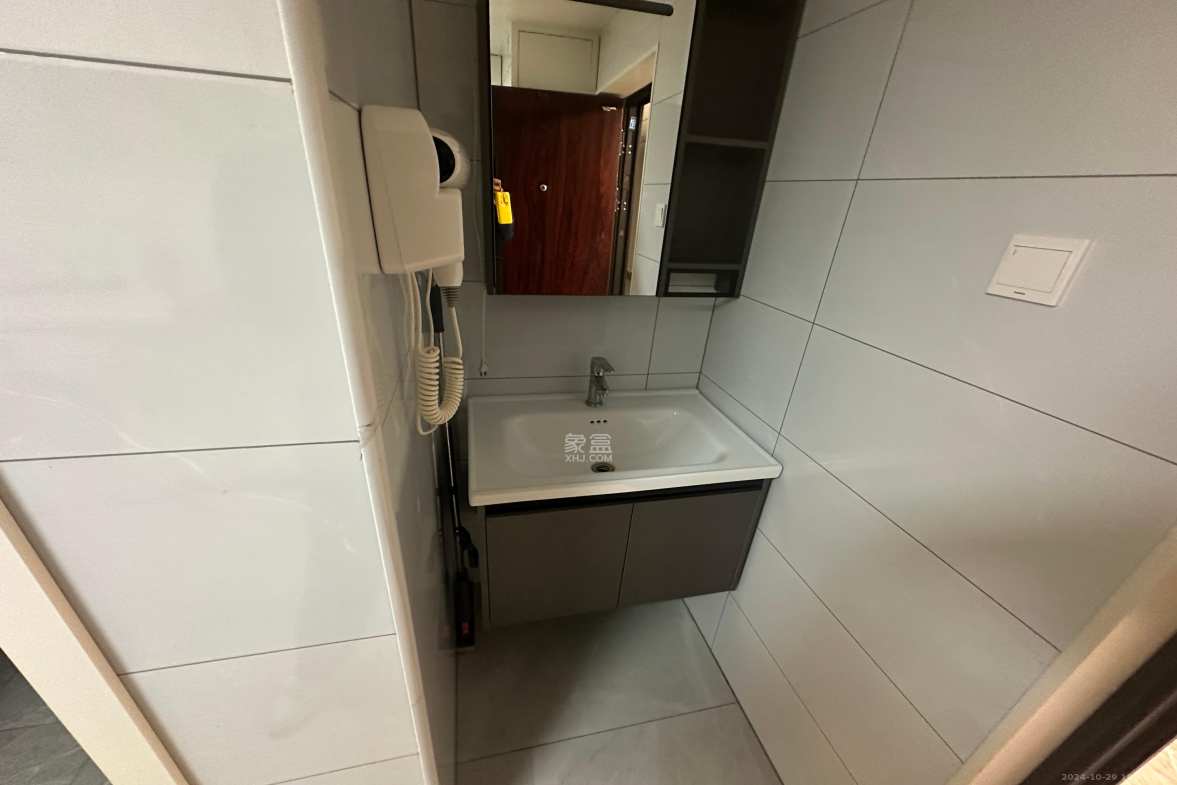 新长海尚都国际(海坤美寓) 1室0厅0卫 1900.0元/月 新长海尚都国际(海坤美寓) 1室0厅0卫 1900.0元/月室内图