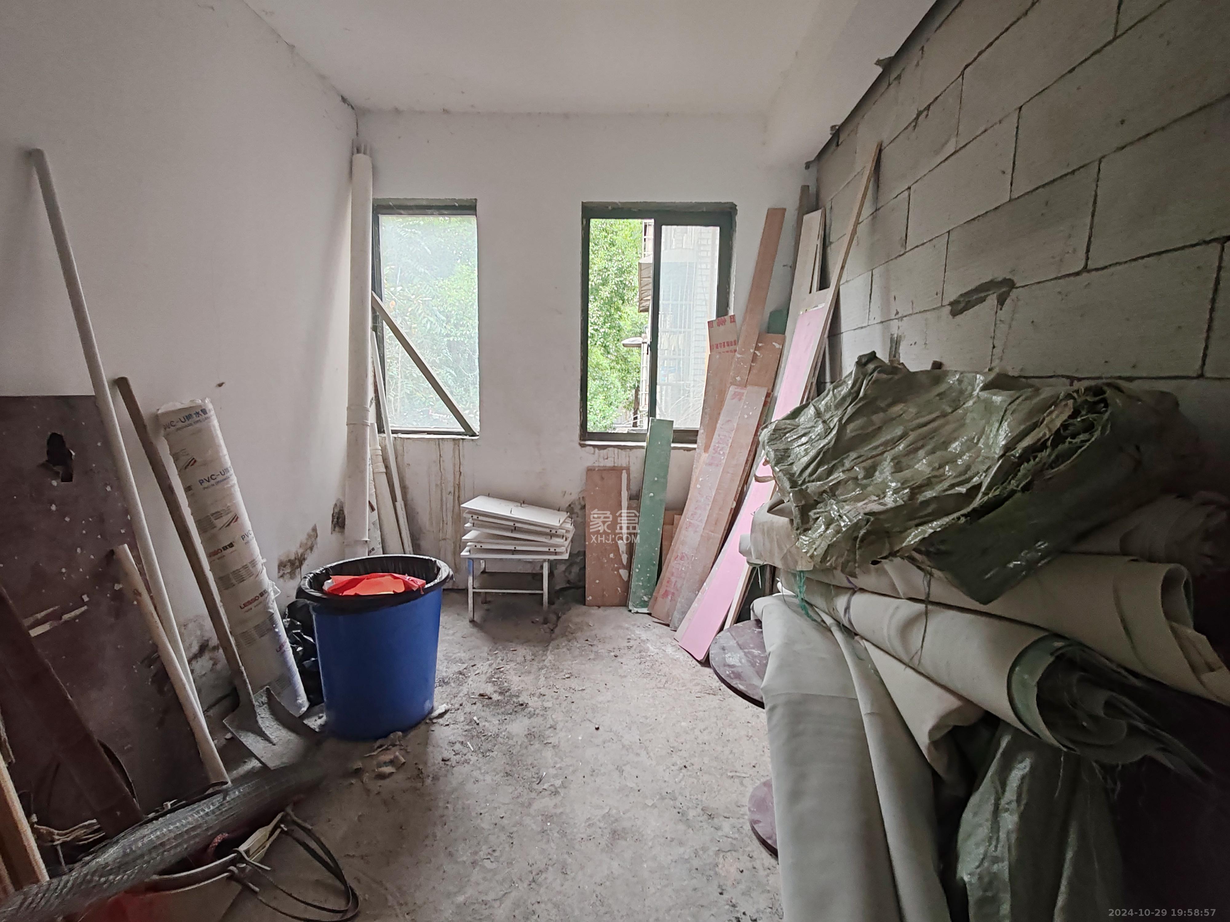 金麓西岸和苑   198.33㎡      6000.0元/月室内图