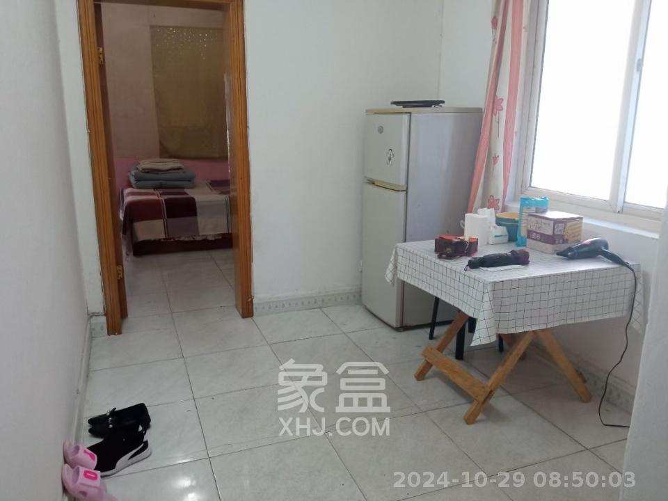 浏城桥竹园公寓  1室1厅1卫    1400.0元/月室内图1