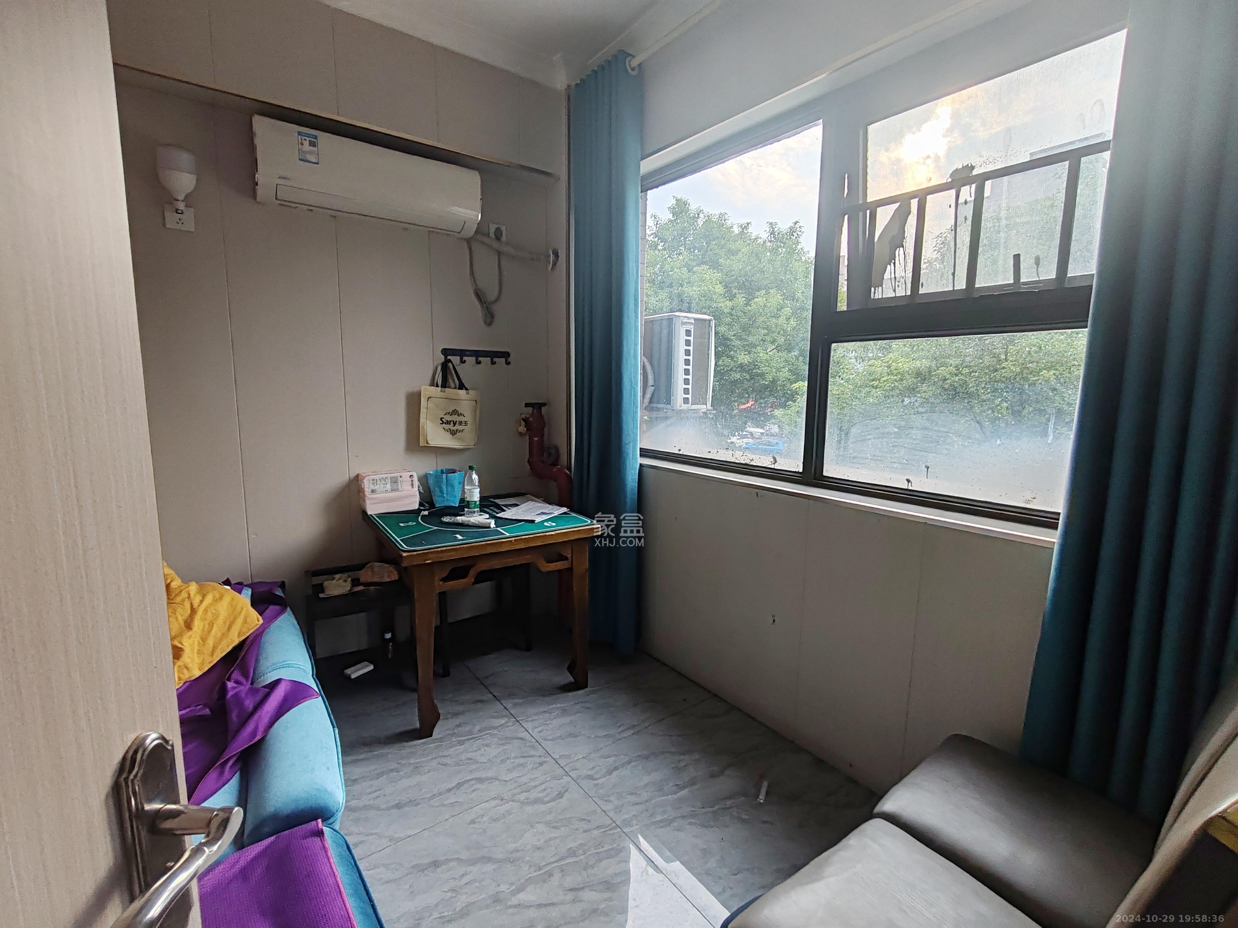 金麓西岸和苑   198.33㎡      6000.0元/月