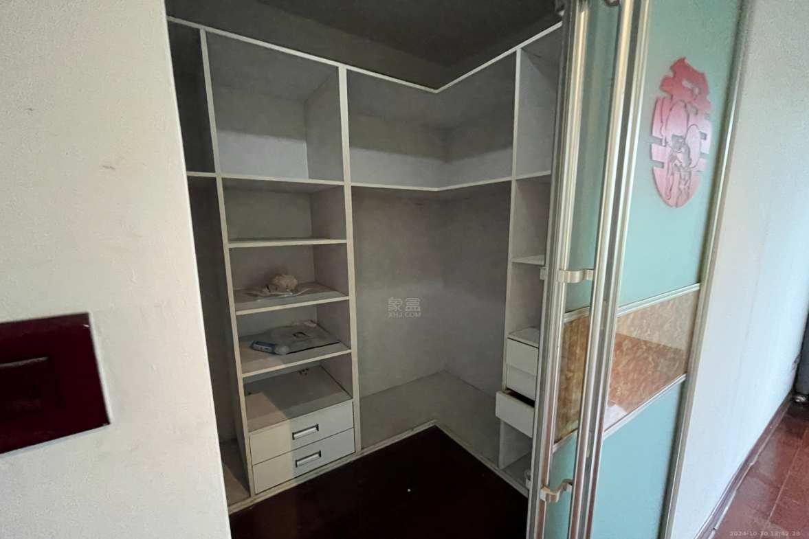 熹悦花都  6室2厅4卫   6500.00元/月室内图