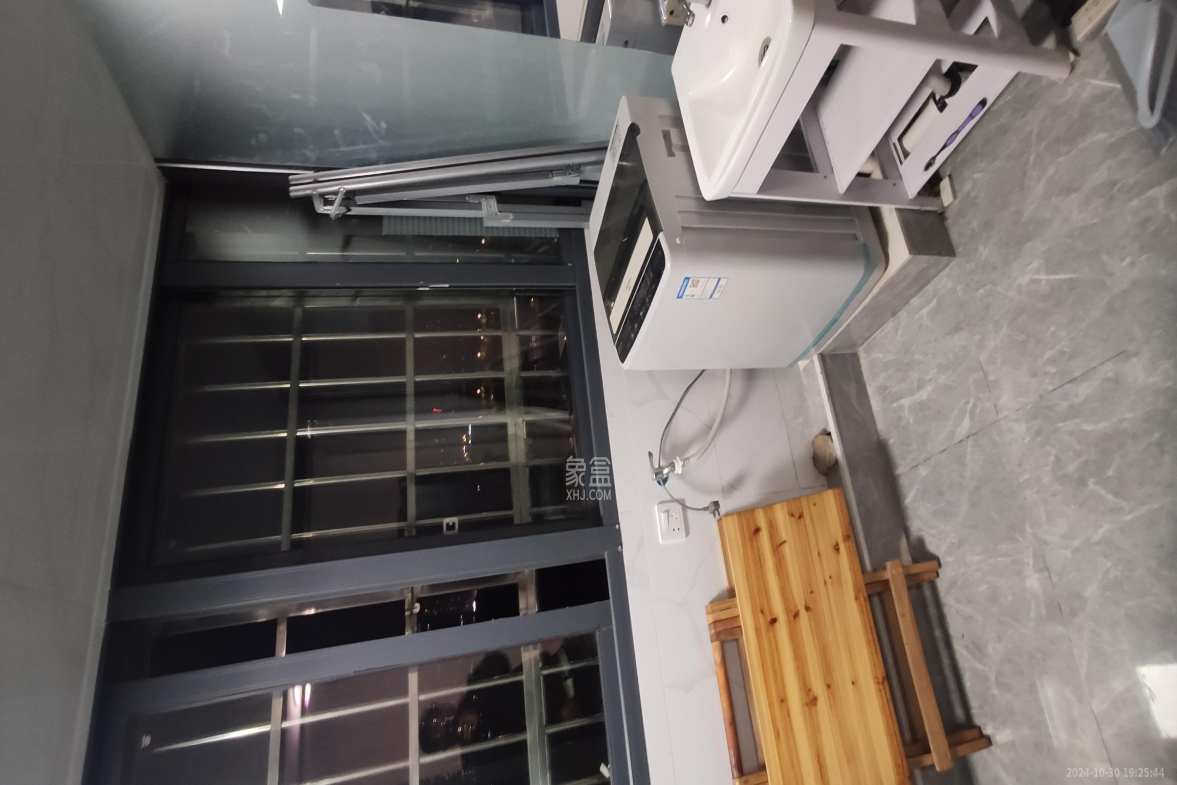 金南家园三期  1室0厅1卫   1250.00元/月室内图