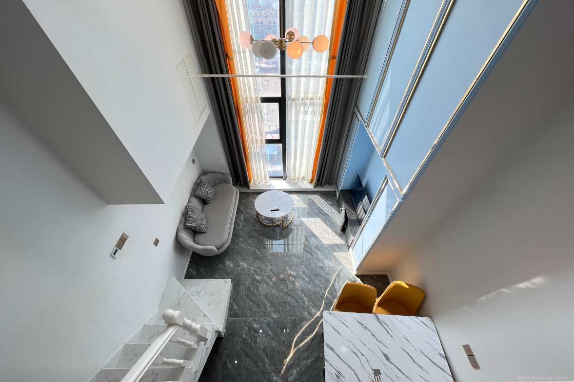 东盈商业广场(华泉城市广场)  1室1厅1卫    2500.0元/月 东盈商业广场(华泉城市广场)  1室1厅1卫    2500.0元/月室内图