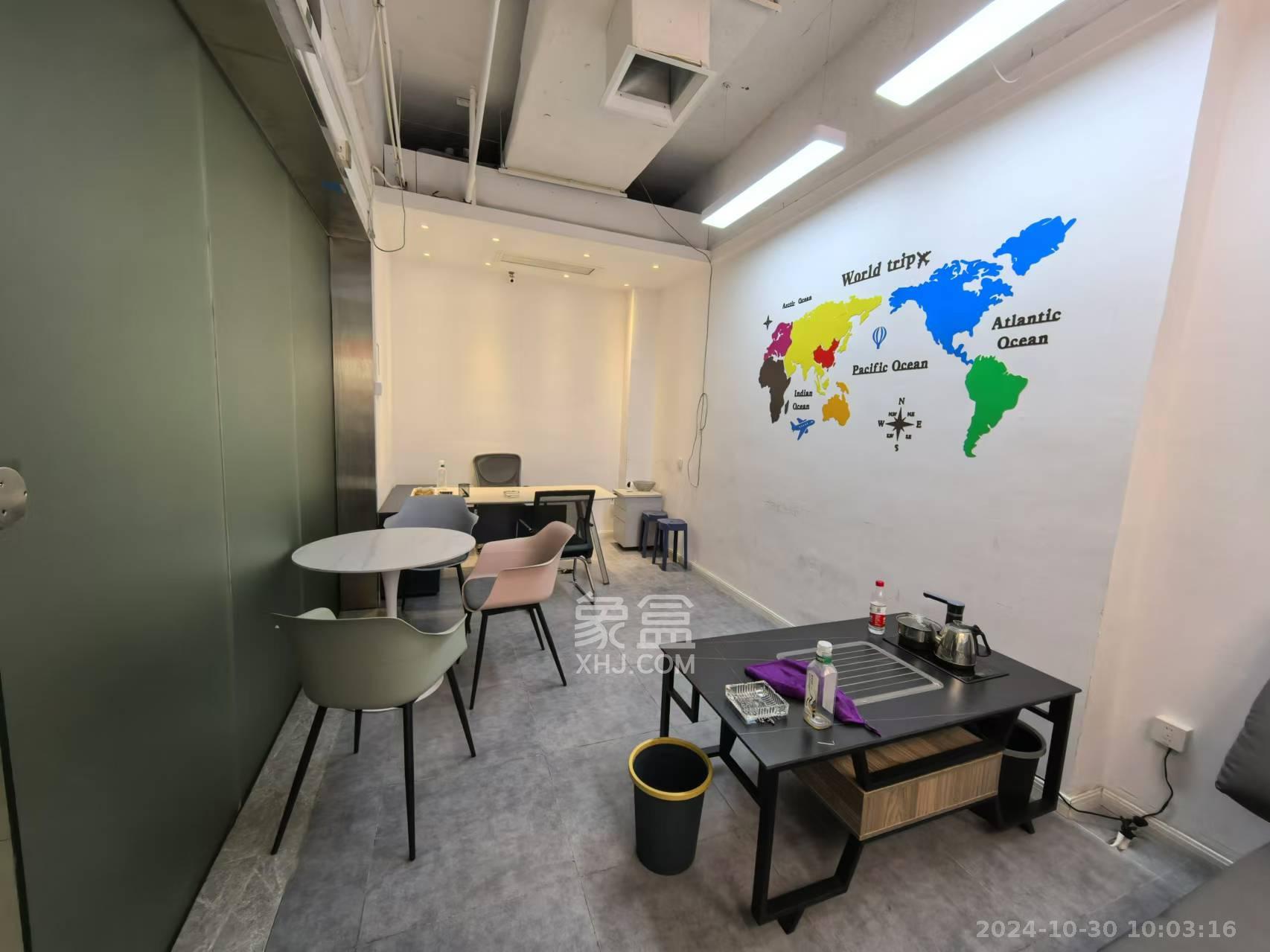 万达广场   28.0㎡      1800.0元/月