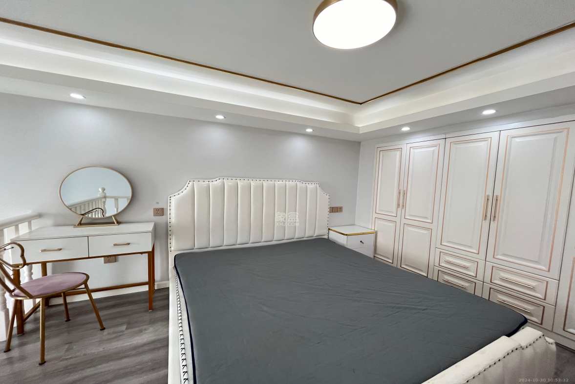 东盈商业广场(华泉城市广场)  1室1厅1卫    2500.0元/月 东盈商业广场(华泉城市广场)  1室1厅1卫    2500.0元/月室内图