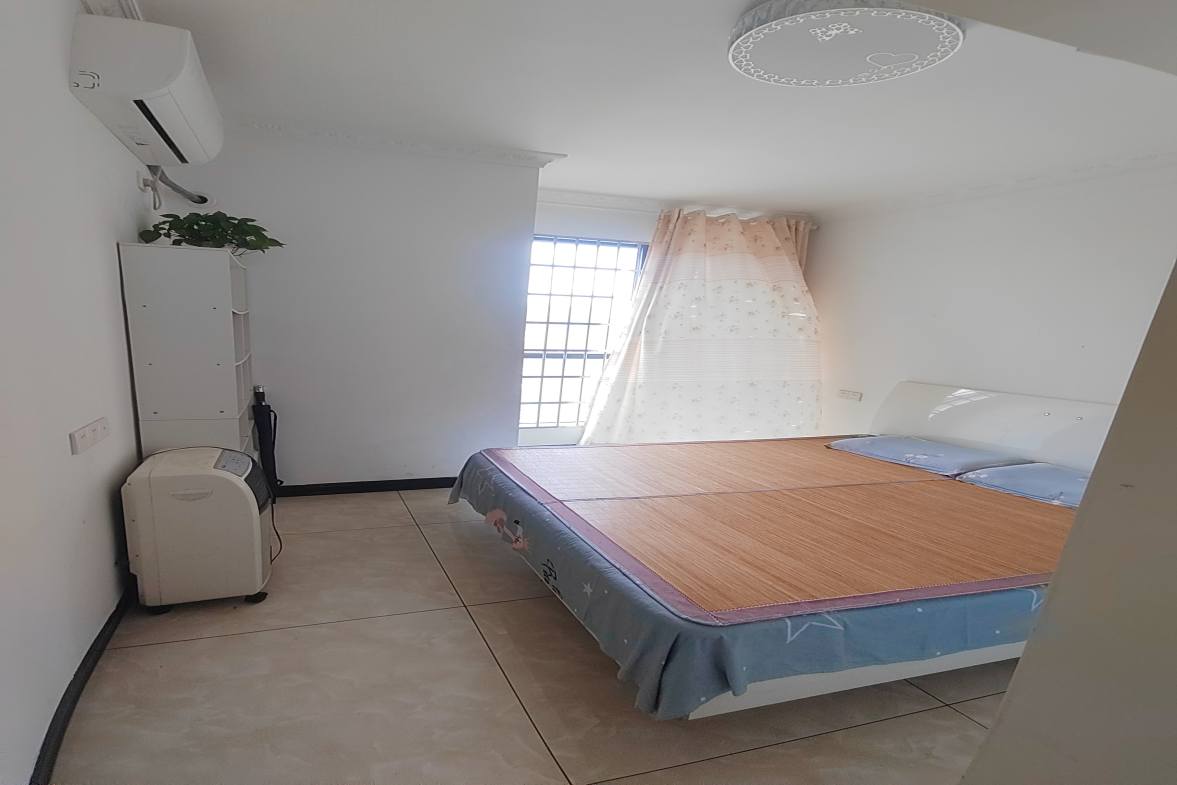 檀山湾小区 1室1厅1卫 650.00元/月 檀山湾小区 1室1厅1卫 650.00元/月室内图