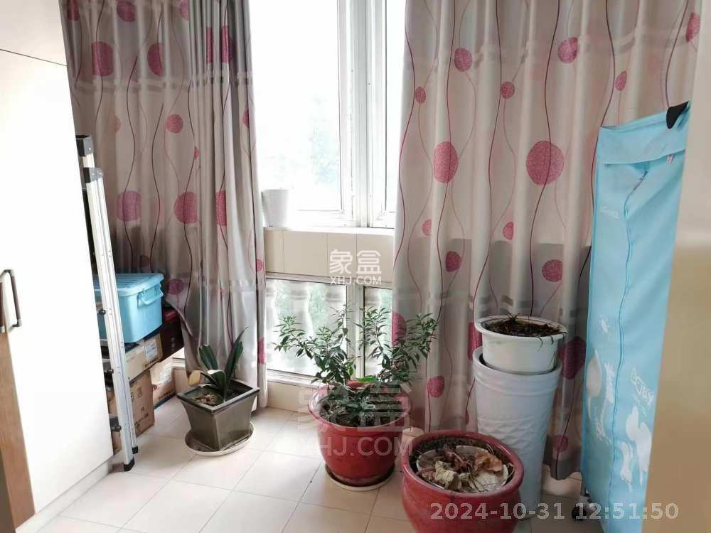 湘银二期世纪花园  3室2厅2卫   1600.00元/月小区图