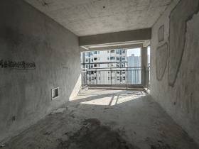 金信园林嘉园  4室2厅2卫    90.0万