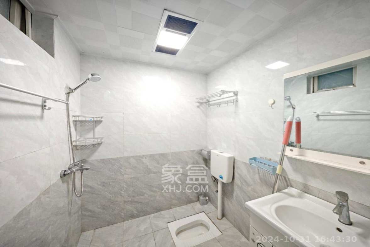 凯乐国际城  3室2厅2卫    2800.0元/月 凯乐国际城  3室2厅2卫    2800.0元/月室内图