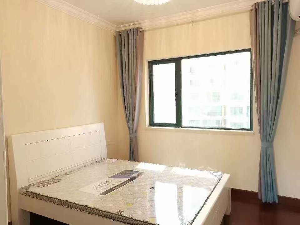 恒大绿洲  3室2厅2卫   2100.00元/月室内图
