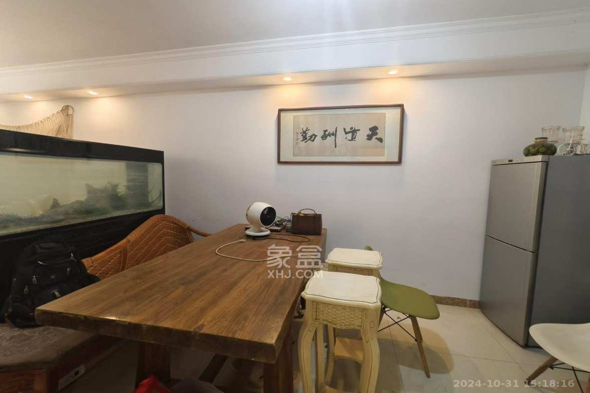 江山帝景哈佛  2室1厅1卫   2200.00元/月室内图1