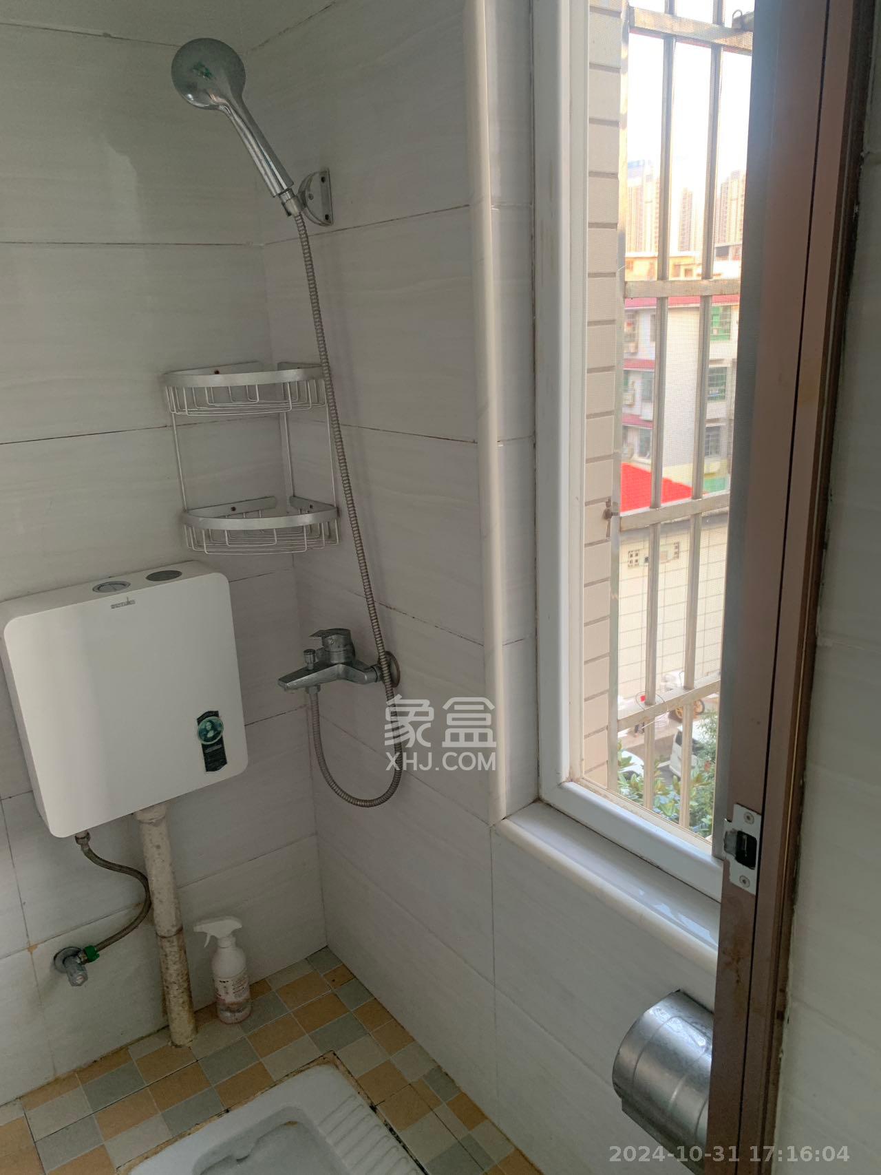 八家湾小区  1室1厅1卫    1200.0元/月