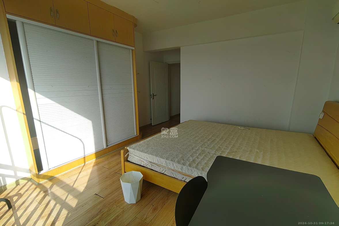 旭辉华庭  2室1厅1卫   1400.00元/月室内图