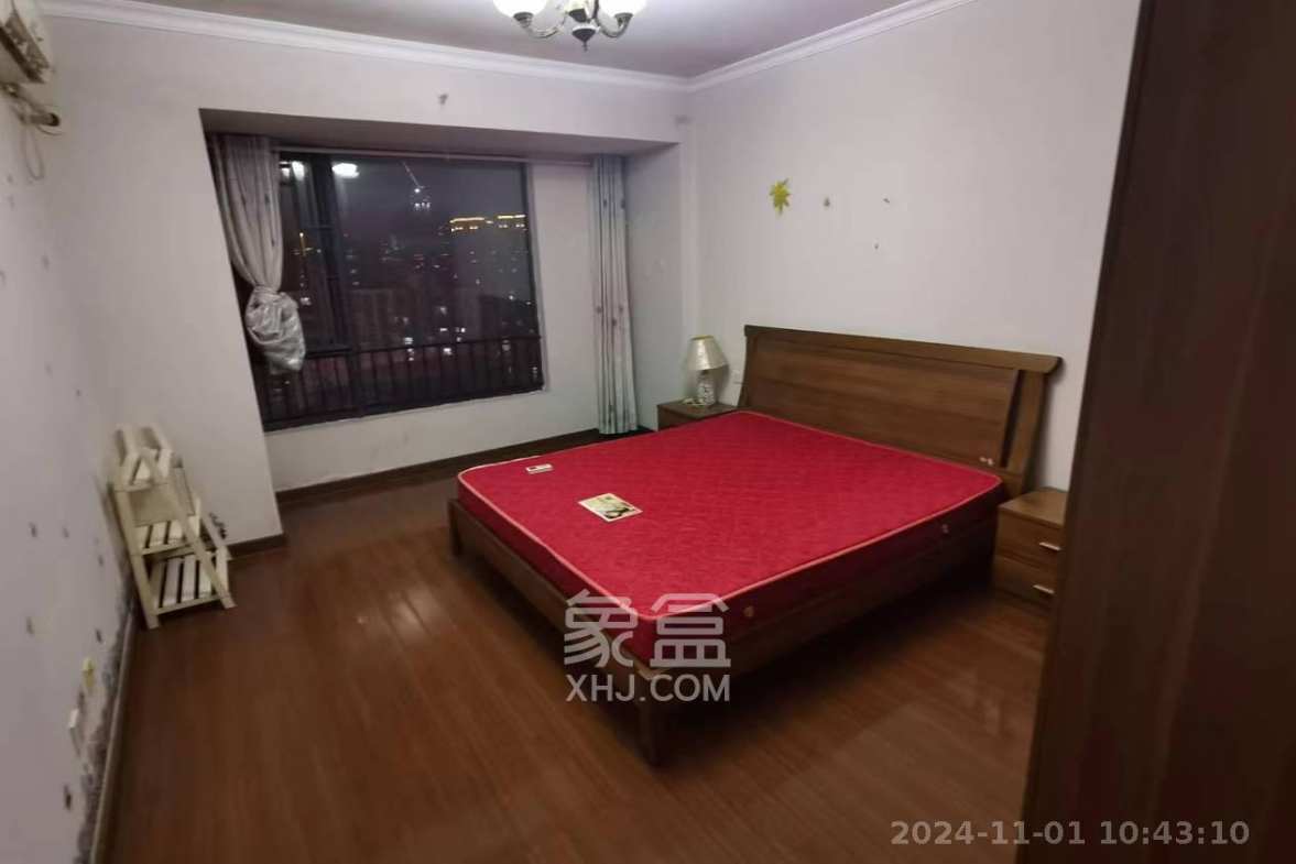 万科城市花园  3室2厅2卫   2600.00元/月室内图
