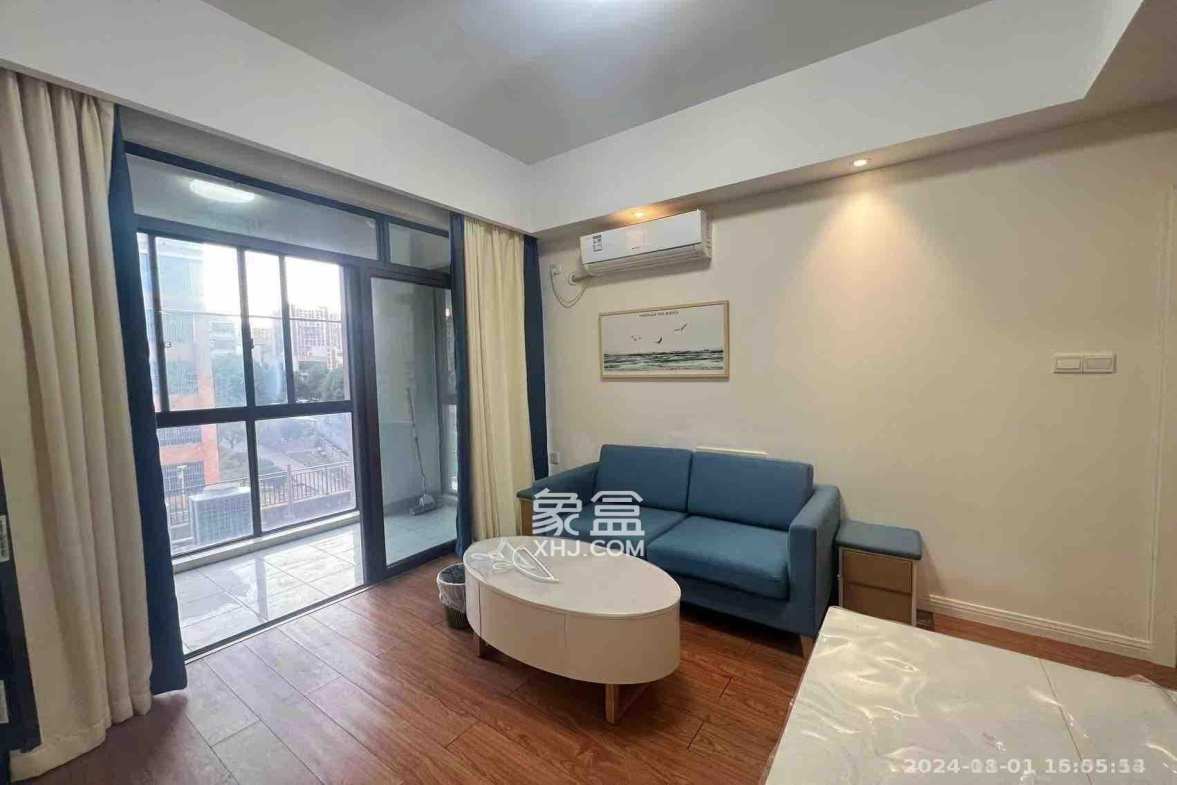 中建信和城  1室1厅1卫    2600.0元/月室内图