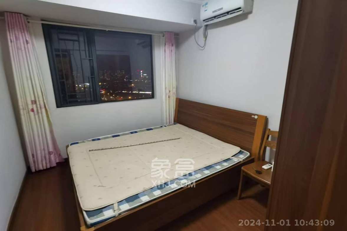 万科城市花园  3室2厅2卫   2600.00元/月室内图