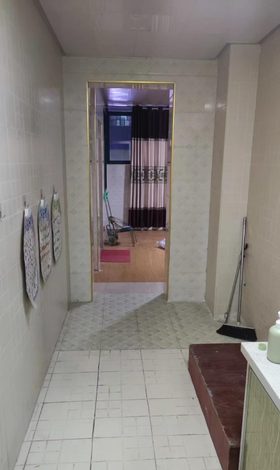 雅香苑  3室2厅1卫   500.00元/月室内图