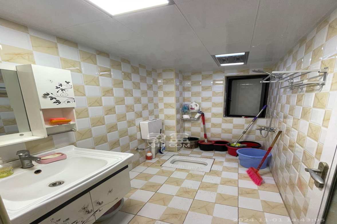 和泓梅溪四季  2室2厅2卫   2400.00元/月室内图