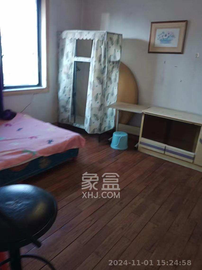 河西布市（望城坡布市）  3室2厅1卫   1800.00元/月室内图
