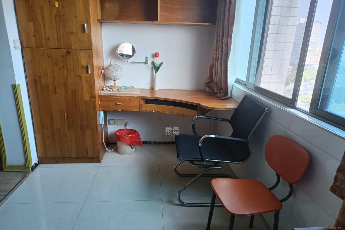 华府壹航线 1室1厅1卫 1500.0元/月 华府壹航线 1室1厅1卫 1500.0元/月室内图