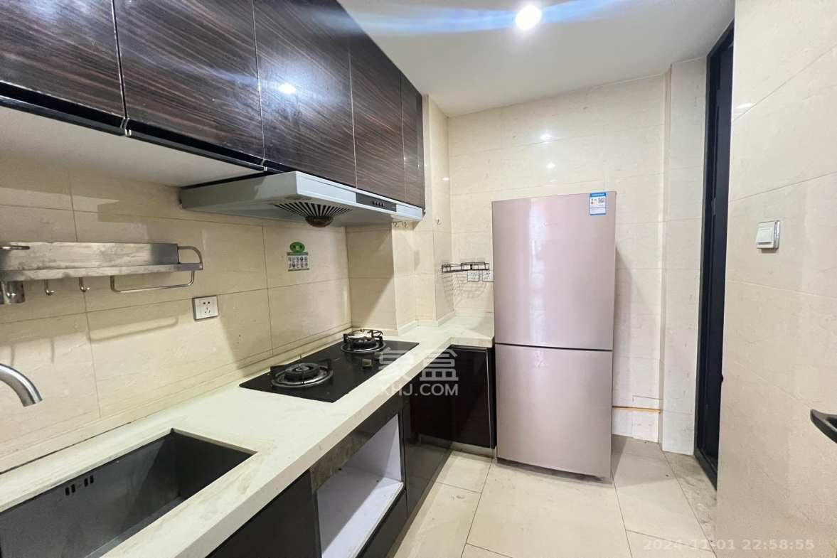 德思勤城市广场(宝格丽公寓) 2室1厅1卫 3000.0元/月 德思勤城市广场(宝格丽公寓) 2室1厅1卫 3000.0元/月室内图