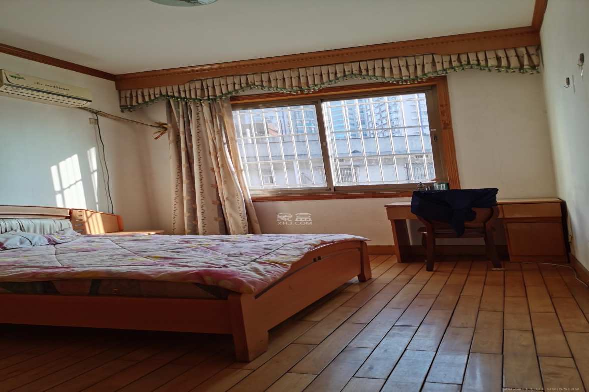 天心区政府机关宿舍（燕子岭正街17栋）  3室2厅1卫   2300.00元/月室内图