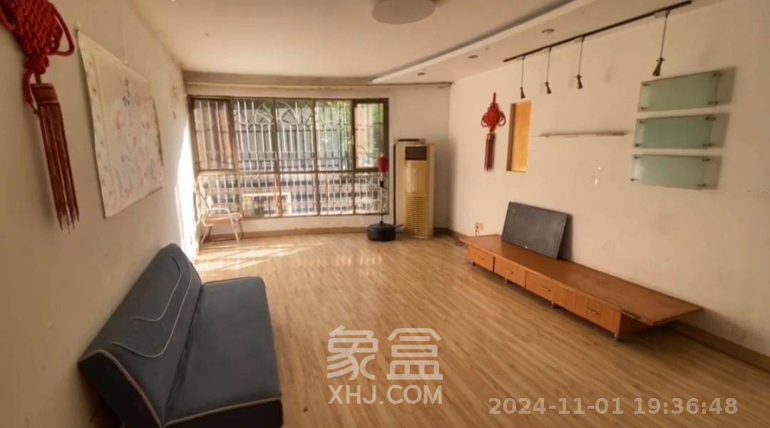 涉外花园  3室2厅2卫   2100.00元/月