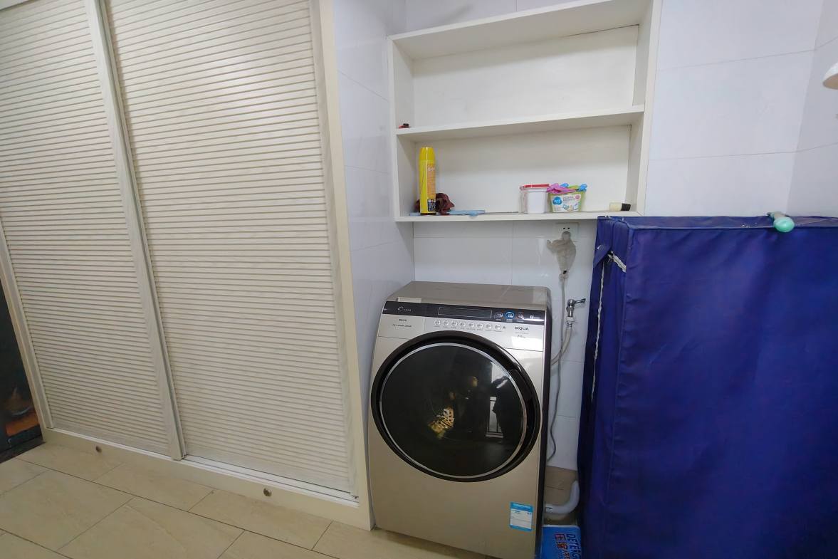 珠江愉景新城  2室2厅1卫   1500.00元/月室内图