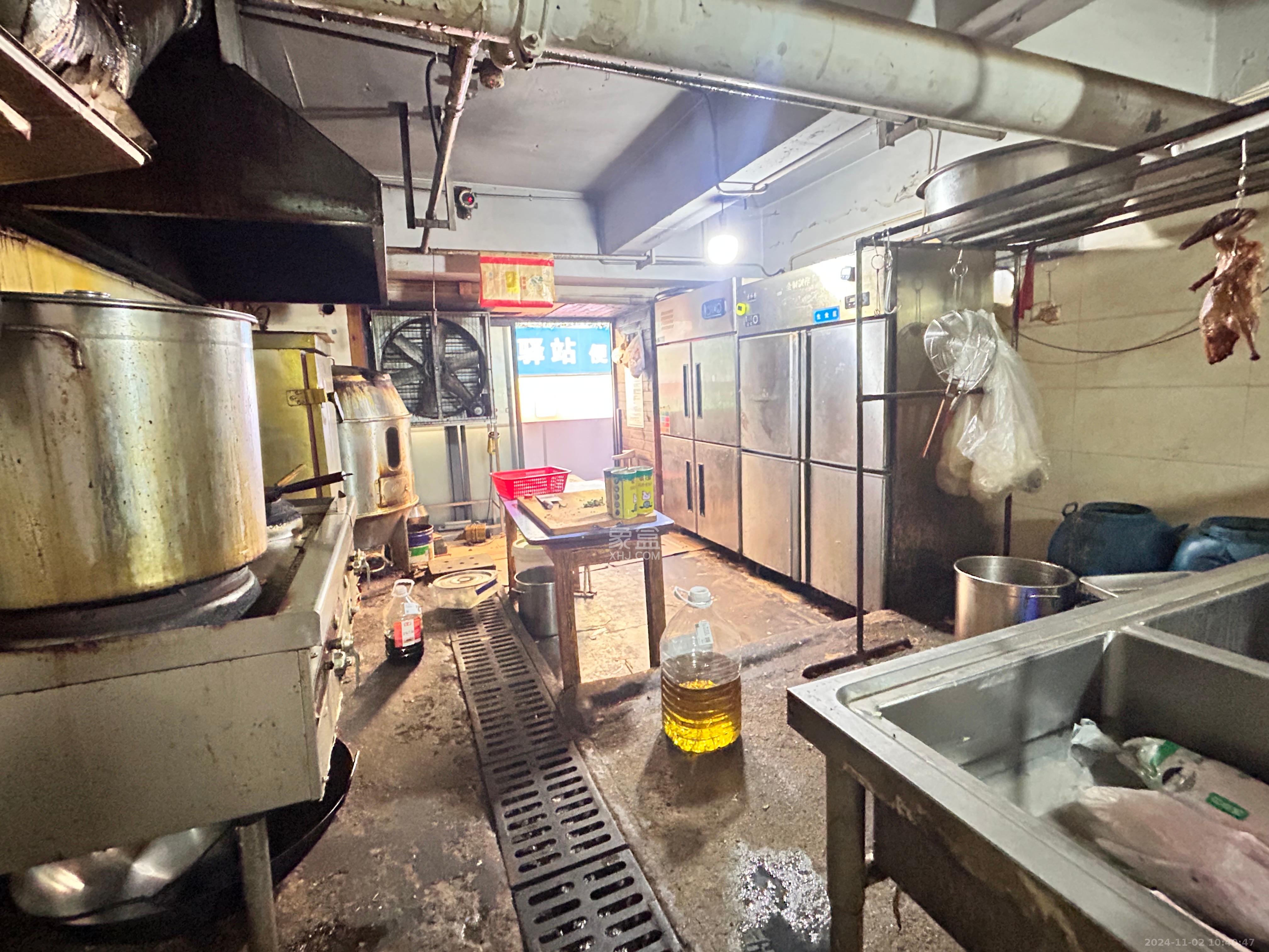 奥克斯广场   104.0㎡      14000.0元/月室内图