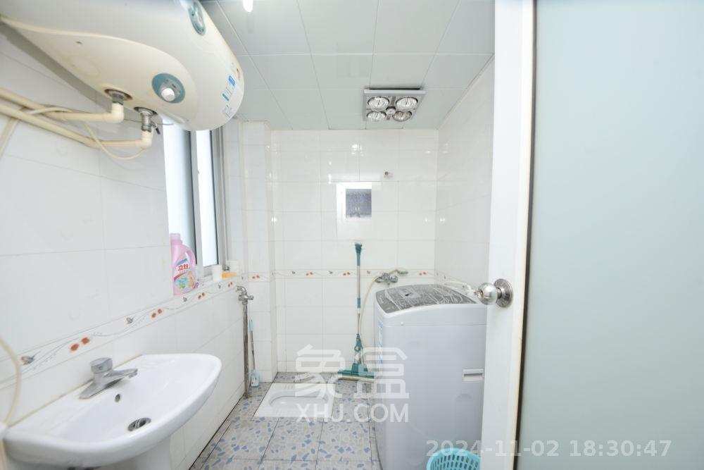 巧克力空间（建鸿达现代大厦）  2室2厅1卫   2200.00元/月室内图